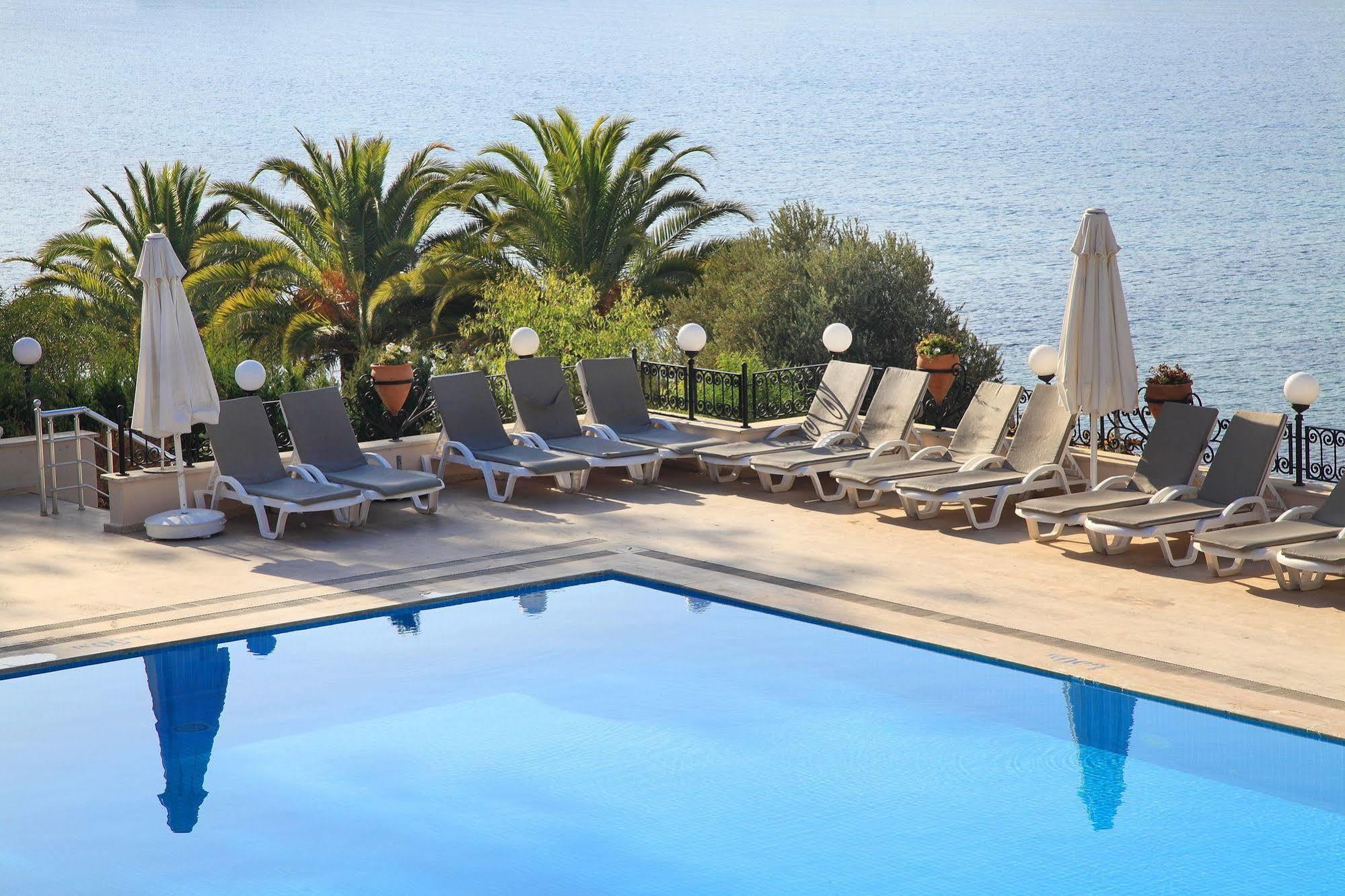 Cactus Mirage Family Club Hotel Yalıkavak Exterior foto